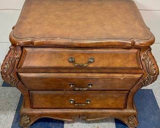 3-DRAWER NIGHTSTAND