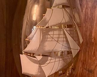LARGE GLOBE WITH TALL SHIP GRAPHIC