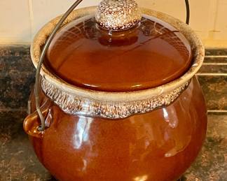 VINTAGE DRIPWARE BEAN POT