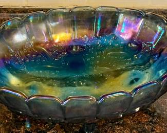 LARGE IRRIDESCENT AMETHYST CARNIVAL GLASS BOWL