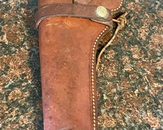 “Hunter” Leather Holster 