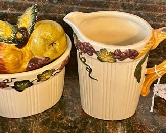 FALL DECOR CREAMER/SUGAR SET