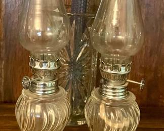 SMALL OIL LAMPS
