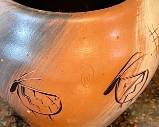 NAVAJO POTTERY BOWL/VASE