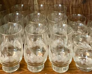 VINTAGE LIBBEY "WHITE PINE CONES" GLASSWARE (DISCONTINUED) PATTERN