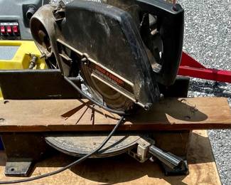 VINTAGE BLACK & DECKER POWER MITER SAW