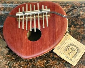 GOSHEN 8-KEY "KALIMBA" (THUMB PIANO)