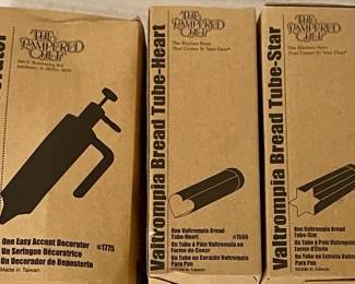 THE PAMPERED CHEF KITCHEN ACCESSORIES