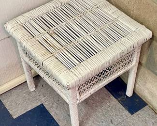 VINTAGE WICKER END TABLE