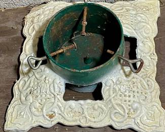 CAST IRON TREE STAND