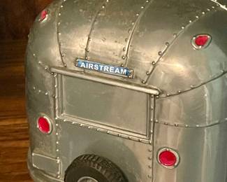 VINTAGE POTTERY BARN DIE-CAST AIRSTREEM FLYING CLOUD TRAVEL TRAILER 1:18 SCALE