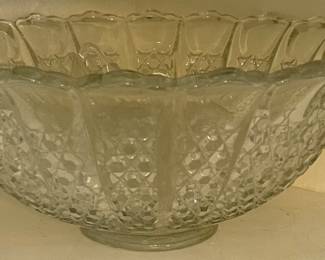 VINTAGE/MCM PRESSED GLASS PUNCH BOWL with CASE OF 18 CUPS