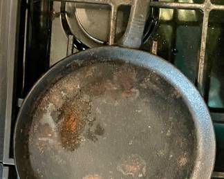 CAST IRON GRIDDLE