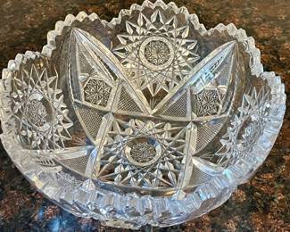VINTAGE CUT GLASS CRYSTAL BOWL