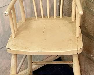 ANTIQUE HIGH CHAIR