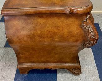 3-DRAWER NIGHTSTAND