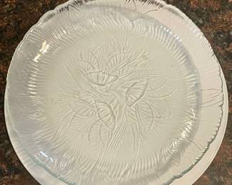 VINTAGE ARCOROC "CANTERBURY" MUGS & SNACK PLATES (36 OF EACH AVAILABLE)