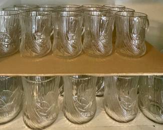 VINTAGE ARCOROC "CANTERBURY" MUGS & SNACK PLATES (36 OF EACH AVAILABLE)