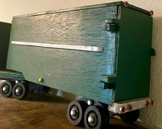 HAND-CRAFTED TRUCK/TRAILER