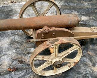 ANTIQUE FULL-SIZE SALUTE/SIGNAL BLACK POWDER CANNON with LIMBER