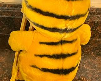 VINTAGE 1981 DAKIN GARFIELD PLUSH TOY