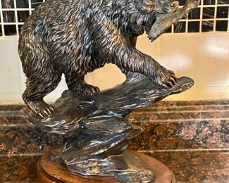 EBROS GIFT "NATURE WILDLIFE BLACK BEAR with FISH in MOUTH CLIMBING STEEP ROCK HILL" FIGURINE
