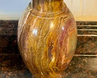 MULTI-COLOR ONYX TABLE VASE