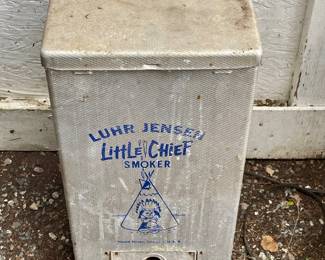 VINTAGE LUHR JENSEN "LITTLE CHIEF" ELECTRIC SMOKER