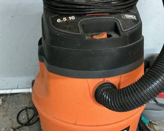 Shop vac.