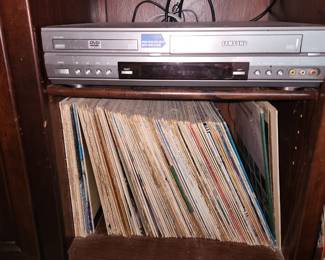 Samsung VHS Player + Albums