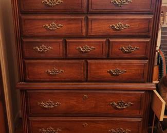 Vintage Chest of Drawers