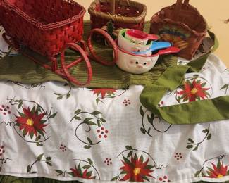 Christmas Baskets, Apron & Santa Measuring Cups