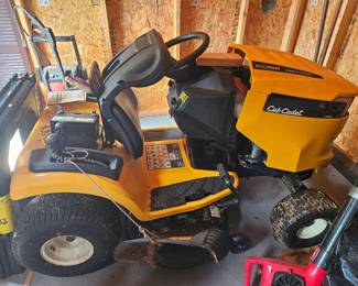 Cub Cadet Riding Lawn Mower