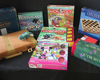 Lot 70: Vintage board games and word games collection
