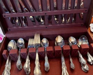 WM. ROGERS SILVERPLATE FLATWARE