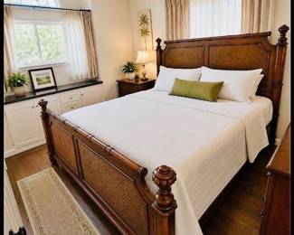 Haverty King Bed