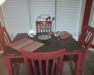 Small Table/4 Chairs
