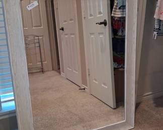 White Mirror