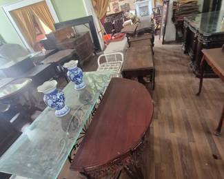 2nd desks