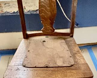 Oak wood side chair