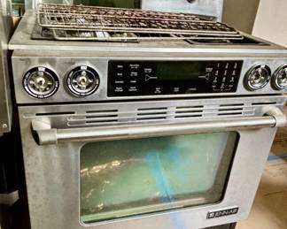 Commercial Kitchen Range & Oven