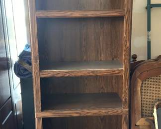 https://hibid.com/catalog/763638/estate-treasures---antiques--fine-furniture--artwork-and-d-cor