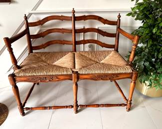 https://hibid.com/catalog/763638/estate-treasures---antiques--fine-furniture--artwork-and-d-cor