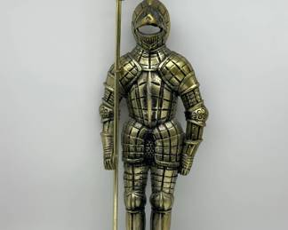https://hibid.com/catalog/763638/estate-treasures---antiques--fine-furniture--artwork-and-d-cor