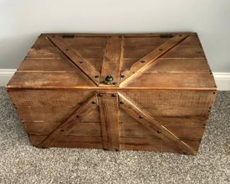 https://hibid.com/catalog/763638/estate-treasures---antiques--fine-furniture--artwork-and-d-cor