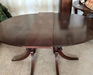 https://hibid.com/catalog/763638/estate-treasures---antiques--fine-furniture--artwork-and-d-cor