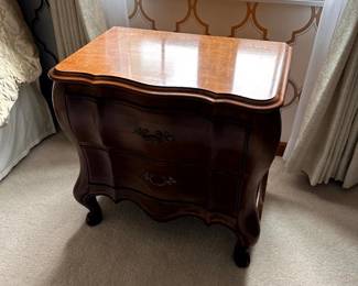 https://hibid.com/catalog/763638/estate-treasures---antiques--fine-furniture--artwork-and-d-cor