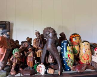 Nesting eggs, carvings, nut crackers