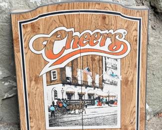 149 VintageCheersWoodenDartboardCabinet