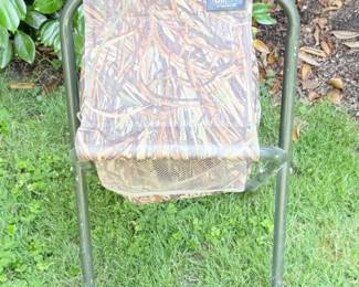 147 TravelChairCamouflageFoldingCampStool